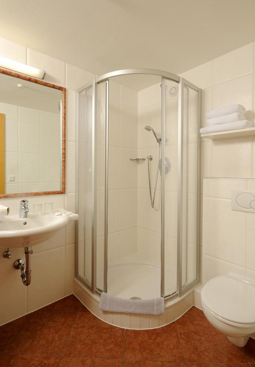 Hotel Burgschrofn Tux Ngoại thất bức ảnh