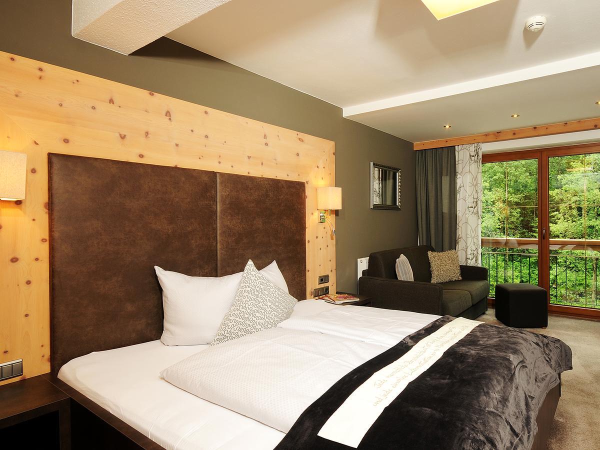 Hotel Burgschrofn Tux Ngoại thất bức ảnh
